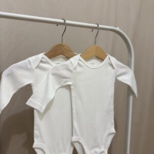 Carter’s -bodyt 50-56cm